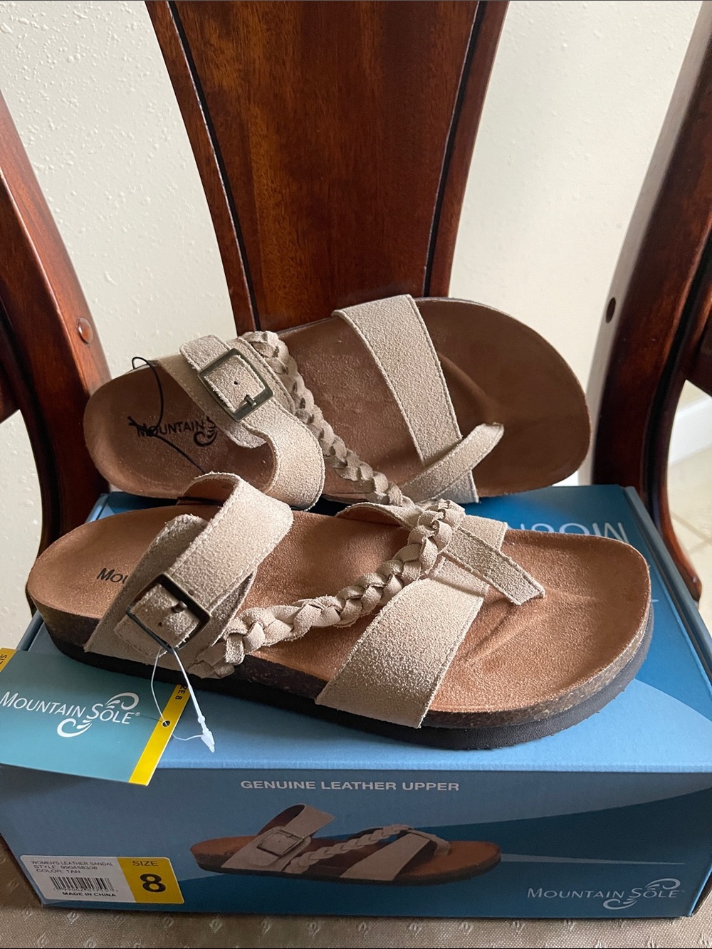New with Tags Mountain Sole Women's Leather Sandals - Tan (Size 8) - Picture 4 of 9